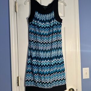 AB Studio Medium short sleeveless blue shift dress. lightweight, spring, office.
